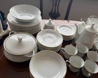 White and gold tea and dinner set