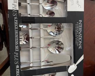 114 piece stainless steel supreme cutlery hostess set