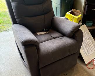 This lift chair is only a 1 1/2 years old, rarely used.