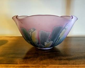 Art glass bowl