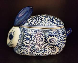Thai ceramic bunny box