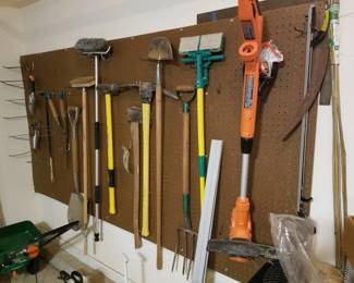 Home and garden tools 