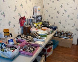 Kitchenware 
