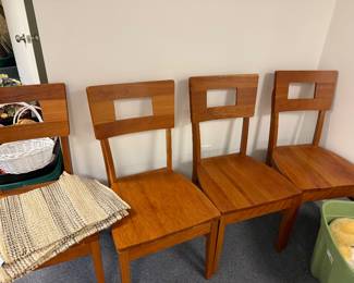 Set of 4 chairs 