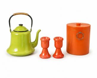 163 VintageJapaneseEnamelKitchenwareCollection
