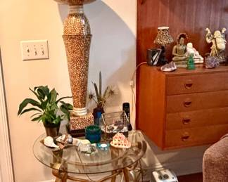 Theodore Alexander lamp, Gold Metal Glass Round Top Table