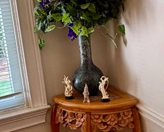 Carved Corner Inset Marble Stand