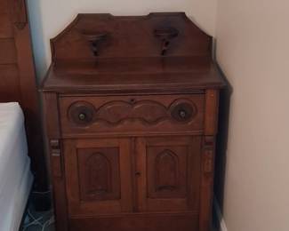 Victorian Eastlake Walnut Bedroom Suite second image