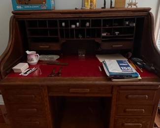 Vintage Oak Roll Top Desk with Pigeonhole Organizer