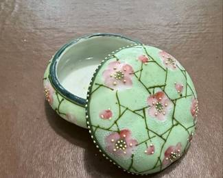 Vintage Japanese Moriage Floral Trinket Box second image
