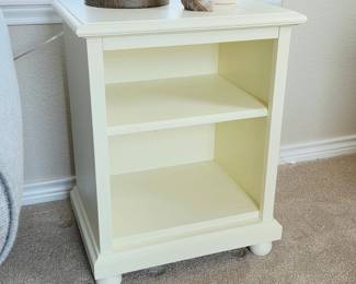 Pottery Barn Kids Catalina Nightstand / End Table – White - Furniture