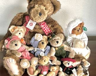 Boyds Bears Collection – Vintage Dressed Teddy Bears