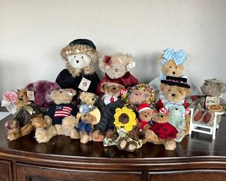 Collection of Vintage & Collectible Teddy Bears – Boyds, TY Beanie Babies, Harrods & More