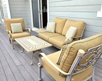 Howard Lorton Veranda Classics 5-Piece Cast Aluminum Patio Conversation Set - Furniture
