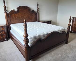 Thomasville Hills of Tuscany California King Poster Bed w/ Sealy Pillow Top Mattress