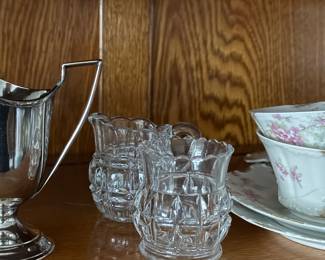 glass creamer pitchers, UV reactive