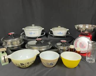 Vintage Pyrex  Kitchenware Collection