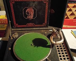 Chief Briefcase Phonograph Rare Vintage