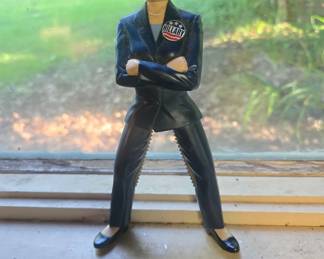 Hillary Nut Cracker