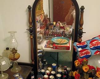 Vintage wooden wooden vanity w/bench