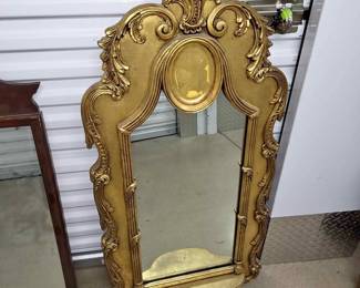Gold mirror