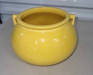 Roseville yellow vase
