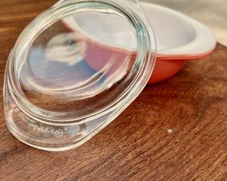 Pyrex Flamingo Pink No. 080 8 oz.