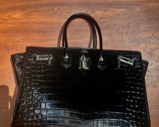Hermès Birkin bag, Black Shiny crocodile Leather