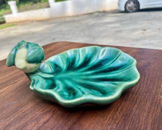Green ceramic leaf dish