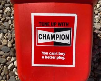 Champion bucket
