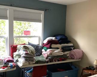 Lots of Blankets, Towels Ect