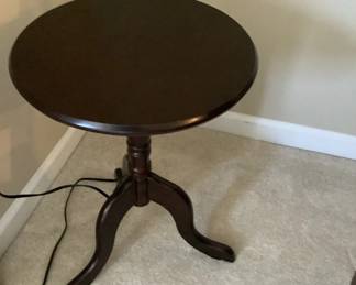 Pedestal Table