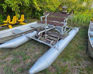 Pedal pontoon boat