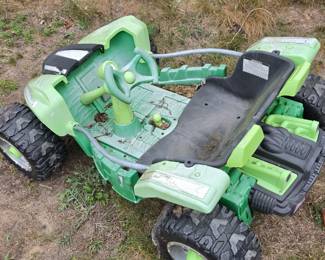 Kids' green electric ATV