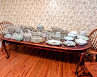 Assorted glassware, Fostoria
