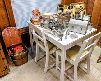 Vtg dinette, and kitchenware 