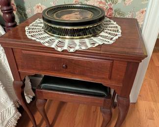 Antique sewing cabinet with machine 