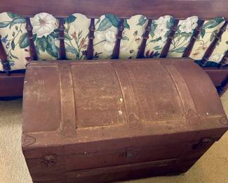 Vintage Dome-Top Storage Trunk / Steamer Chest