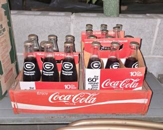 1980 Georgia Bulldogs National Champions Coca-Cola Bottles, Carriers & Crate