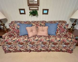 Traditional Floral Upholstered Sofa
