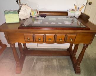 very nice desk