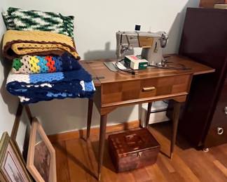 Singer sewing machine
