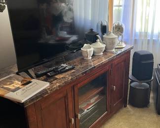 43” smart Tv and stand