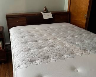 KLING bed frame