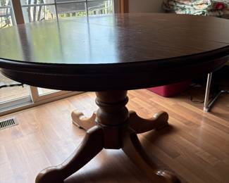 Round Kitchen Table
