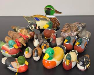 Lot #69 - Vintage Duck Collection - Ceramic Figurines, Wood Carvings, Stained Glass & More - Lilian Vernon, Enesco, Avon