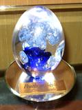 Signed paper weight