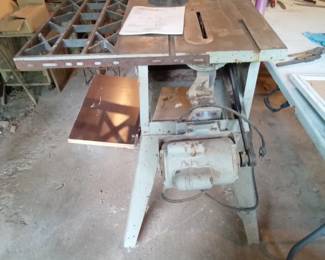 Table saw