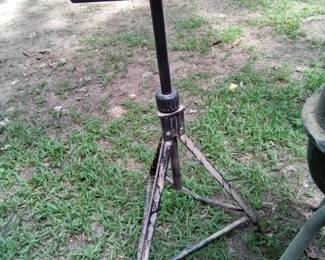 Adjustable Roller Stand