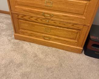 2 DRAWER WOOD LATERAL FILE CABINET
